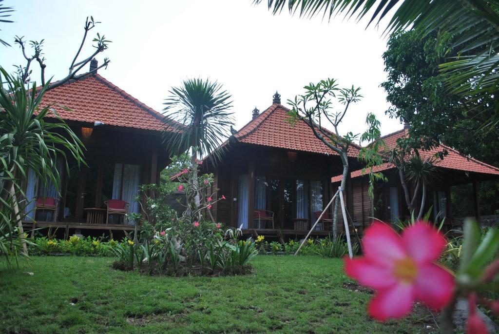 Kencana Garden Hotel Nusa Lembongan  Exterior photo