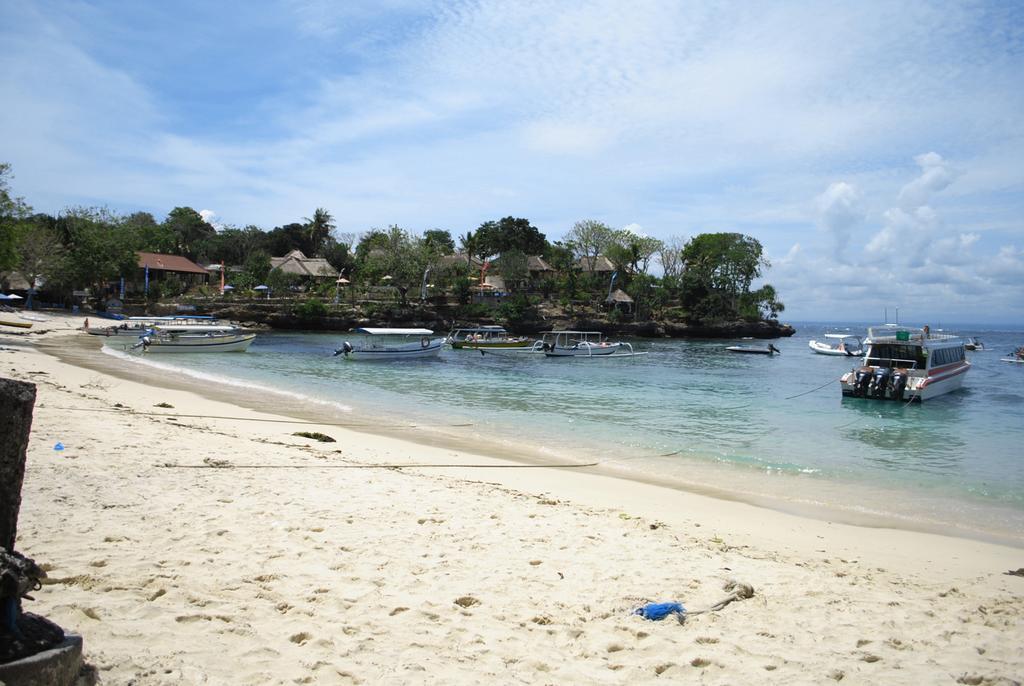 Kencana Garden Hotel Nusa Lembongan  Exterior photo